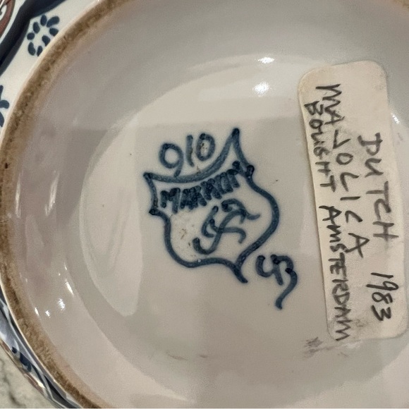 Vintage Holland Majolica Bowl - Picture 12 of 16